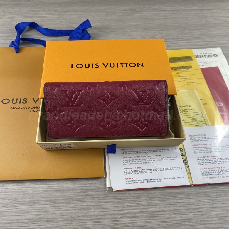 LV Wallets 79